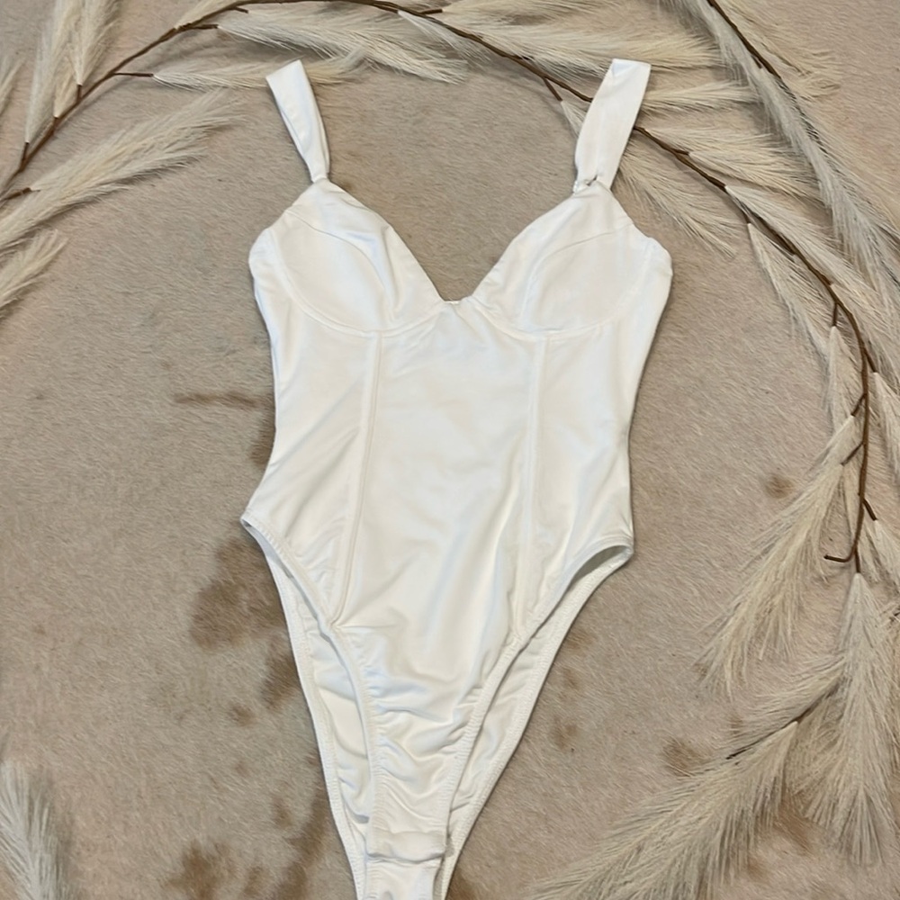 Princess Polly body suit